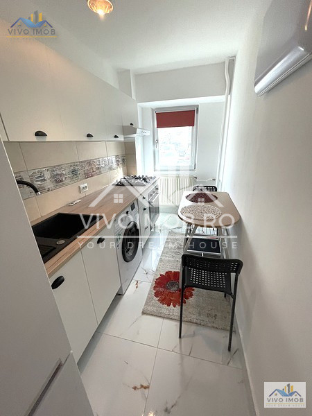 Nerva Traian / decomandată / renovată integral / mobilată si utilată modern