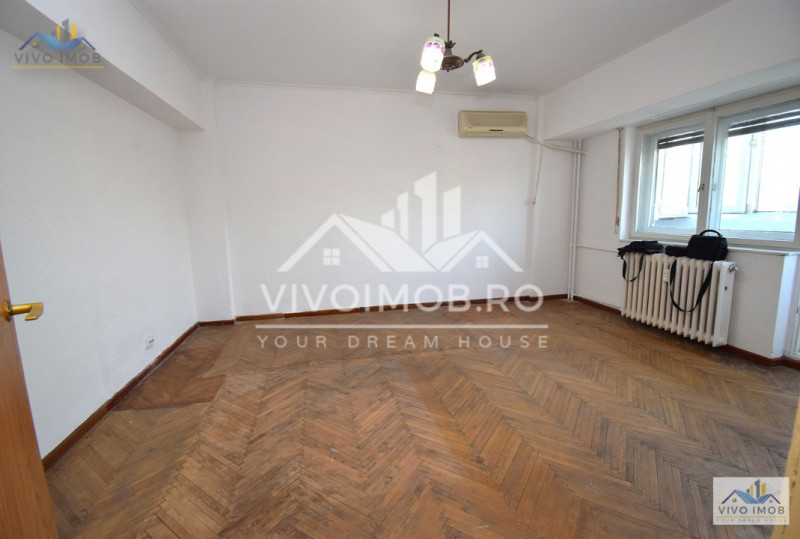 Unirii-Bd. Liberatății | etaj 5/8 | 67 mp | bloc monolit | vedere Casa Poprului