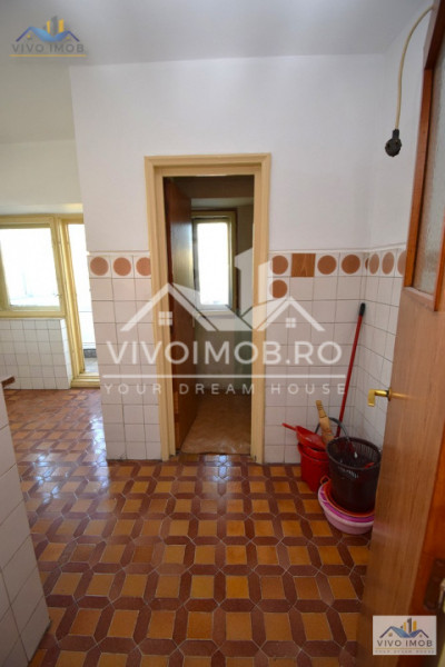 Unirii-Bd. Liberatății | etaj 5/8 | 67 mp | bloc monolit | vedere Casa Poprului