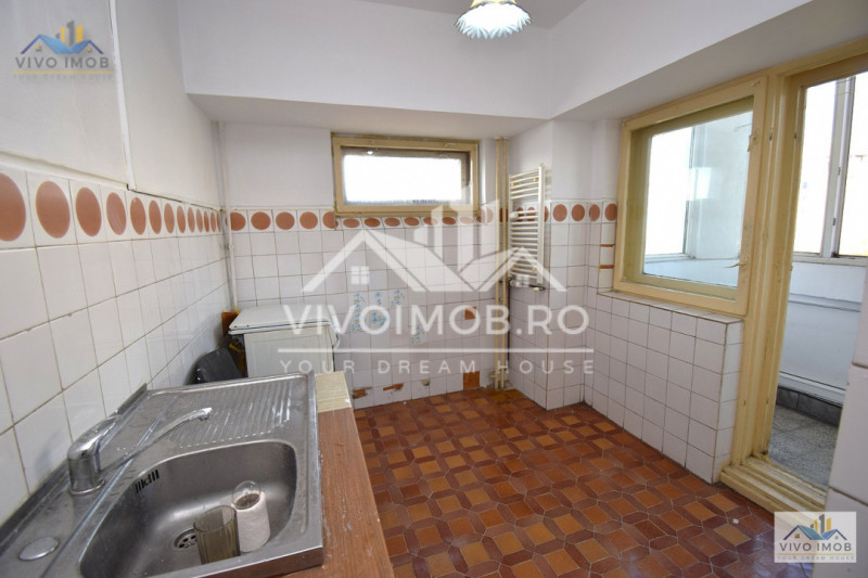 Unirii-Bd. Liberatății | etaj 5/8 | 67 mp | bloc monolit | vedere Casa Poprului