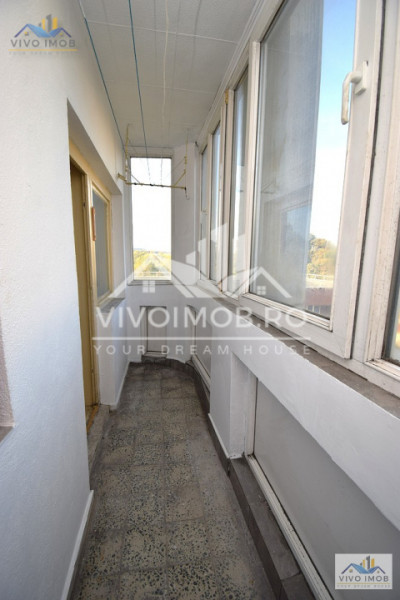 Unirii-Bd. Liberatății | etaj 5/8 | 67 mp | bloc monolit | vedere Casa Poprului